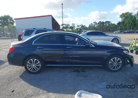 2016 Mercedes-Benz C 300 4Matic from USA, damaged, VIN 55SWF4KB8GU108438